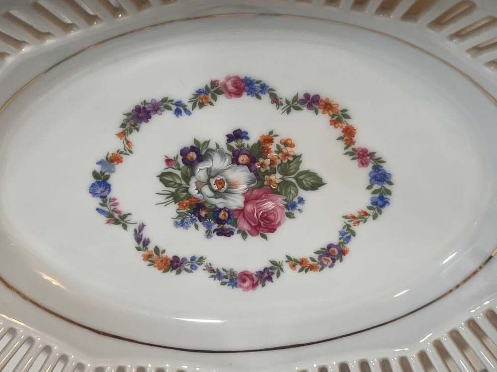 Schwarzenhammer Bavaria Reticulated Oval Serving Dish Floral Gold Trim
